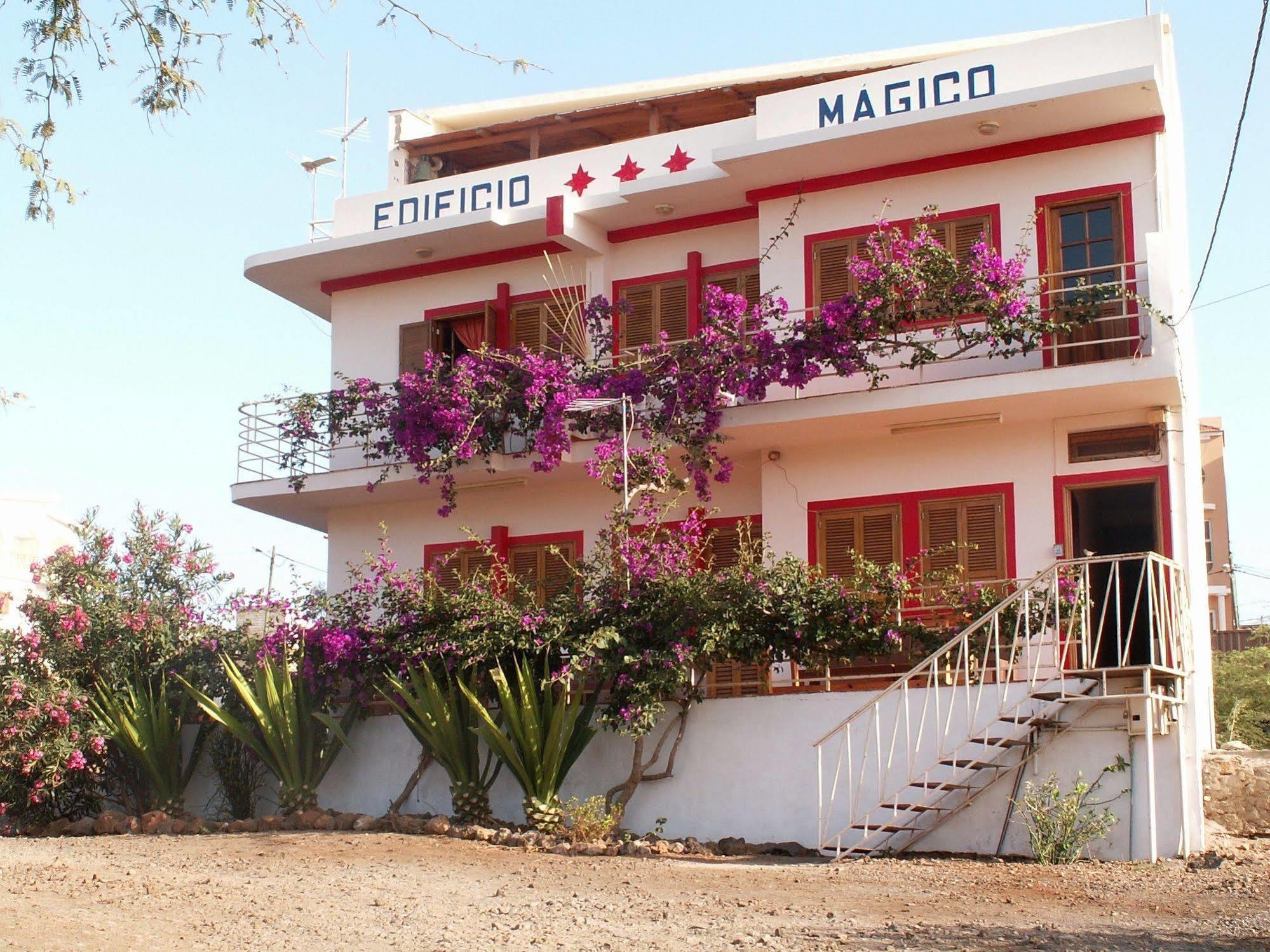 Aparthotel Edificio Magico Tarrafal  Esterno foto